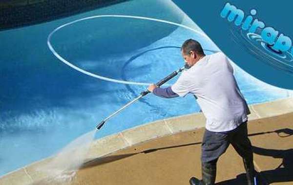 Does Colour of a Pool’s Water Can Indicate About Its Health?